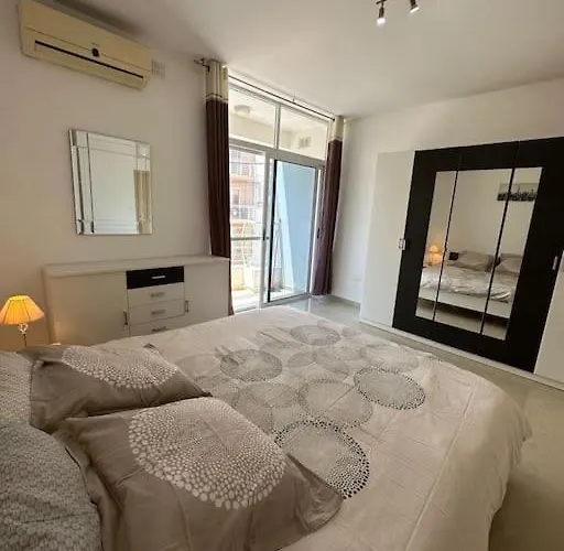 Modern Apt - Close To The Beach & Pv